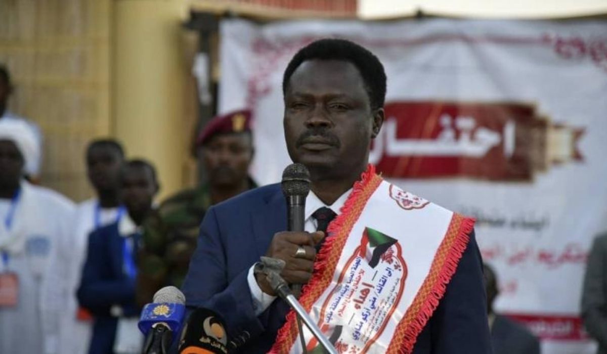 Qatari Acting Charge d'Affaires to Sudan Participates in Inauguration Ceremony of Darfur Governor